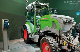 Un prototype de tracteur électrique a été présenté par AGCO aux Rencontres de l’agroéquipement d'Ancenis.