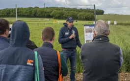  ​Matthieu Jeanneau, agriculteur dans l’Indre et membre du réseau Syppre Berry lors du colloque Syppre Berry.